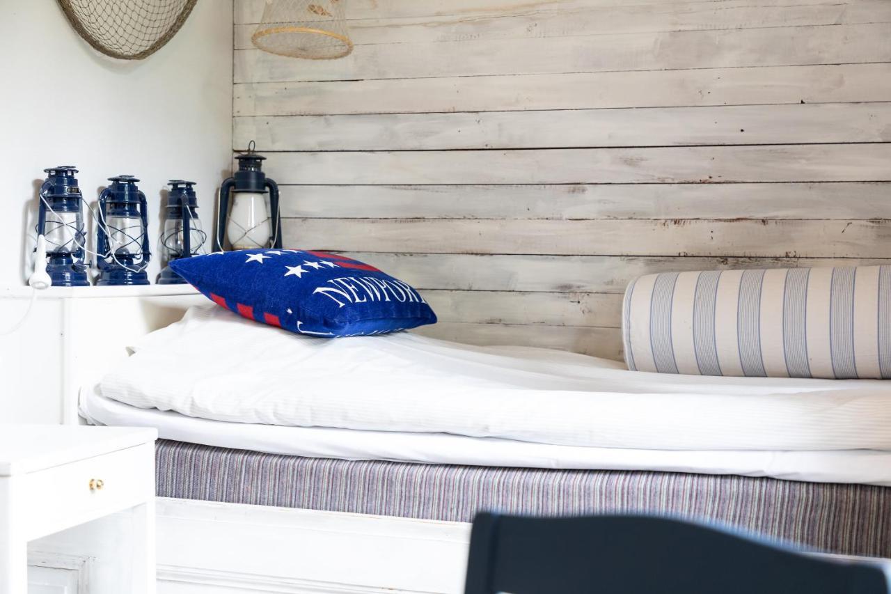 Hotell Aina Kvissleby Ngoại thất bức ảnh