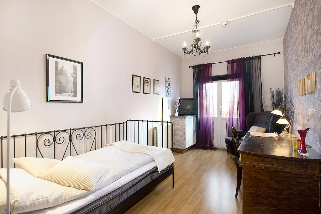 Hotell Aina Kvissleby Phòng bức ảnh