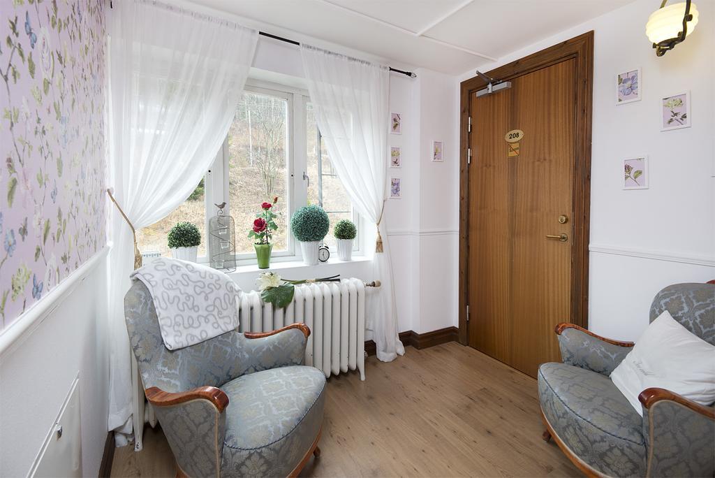 Hotell Aina Kvissleby Ngoại thất bức ảnh