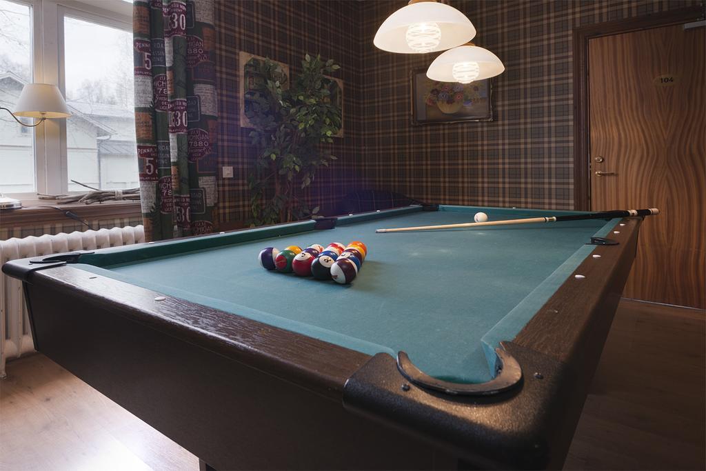 Hotell Aina Kvissleby Ngoại thất bức ảnh